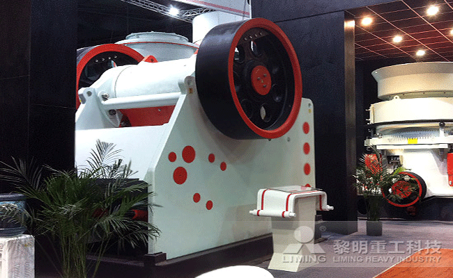 hj新型顎式破碎機