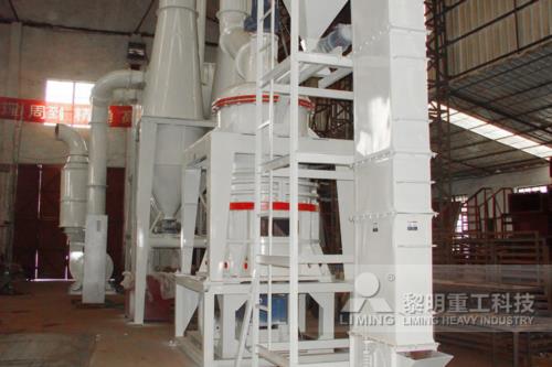 膨潤土<a href='http://www.dekcy.com/pfwfanjiposuiji/' target='_blank'><u>微粉</u></a>磨