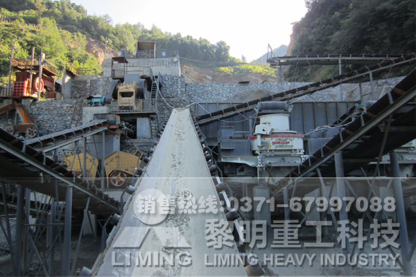 每小時600-700噸碎石生產線多少錢，碎石生產線輸送機