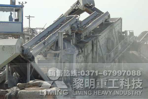 新疆喀什建筑垃圾處理現場4