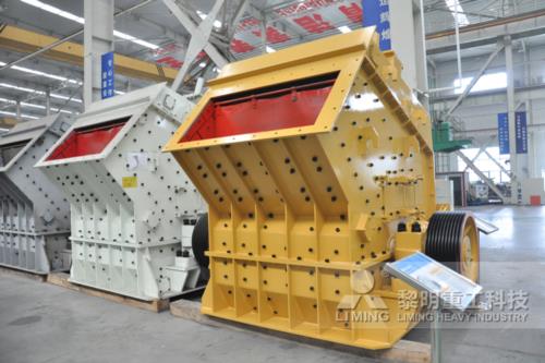 降低反擊式破碎機錘頭磨損的改進措施