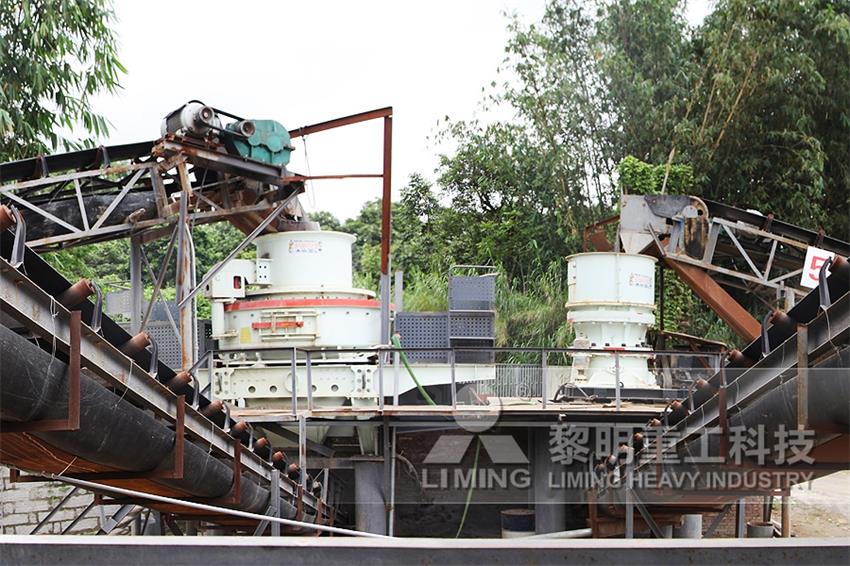 沖擊式碎石機，沖擊式<a href='/zhishaji/' target='_blank'><u>制砂機</u></a>